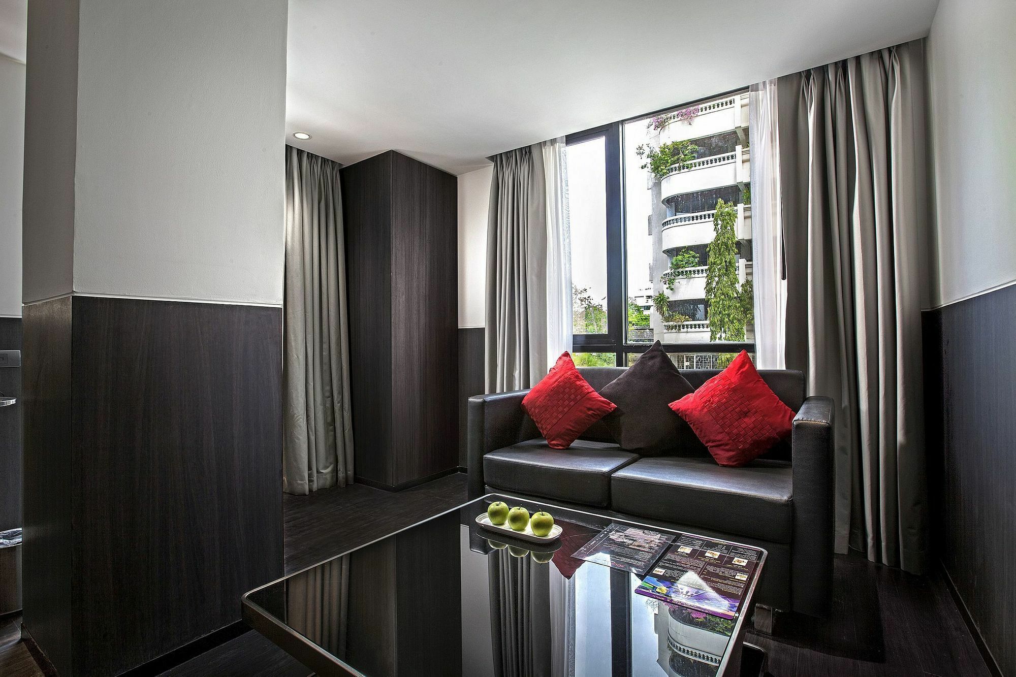Galleria 12 Sukhumvit Bangkok By Compass Hospitality Kültér fotó